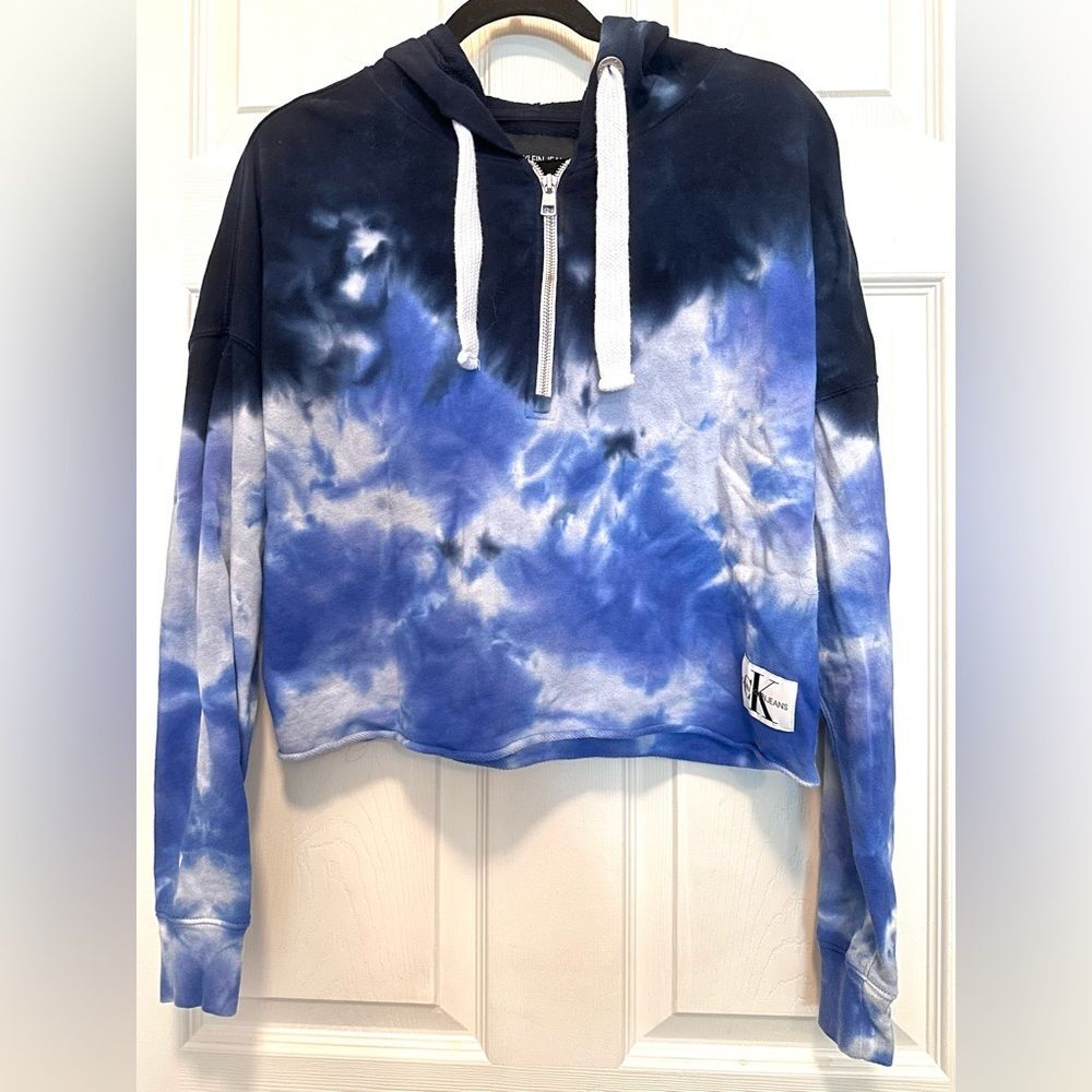 EUC Calvin Klein Jeans Cropped Hoodie